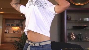 Stroke That Dick: Grilled Chicken & Hard Workouts