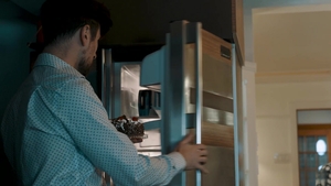 masqulin: Sticky Fun with Best Buds