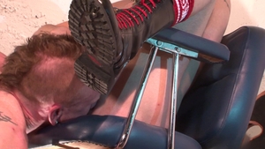 Fetish Force: Fist-First Business: Kyle Wood Takes It Deep