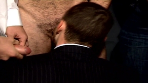 menatplay: Executive Gloryhole: 5 Hungry Men