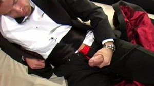 menatplay: Erect Erections on Display