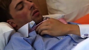 menatplay: Blue-Eyed Bombshell and a 10-Incher