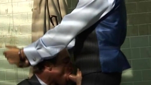 menatplay: Arresting Moments in London