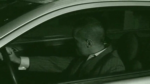 menatplay: Eduard's Luck with a Well-Groomed Exec