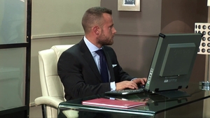 menatplay: Smooth Ass Meets Table in CEO's Office
