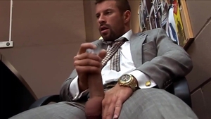 menatplay: An Office Affair with Kyle