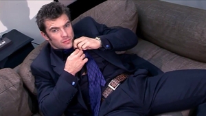 menatplay: Slow, Sensual Stroking from a Chiseled Hunk