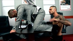 menatplay: Manager's Risky Business - No-Interruption Policy