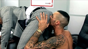 menatplay: Manager's Risky Business - No-Interruption Policy