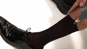 menatplay: Muscular Man Strips for You