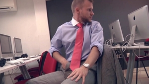 menatplay: Under The Desk Delight