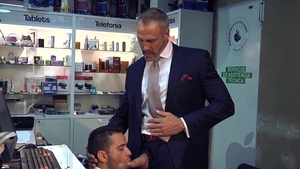 menatplay: Robbie's Thrilling Ride on Dallas