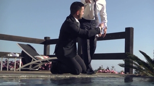 menatplay: Ravishing Robbie in French Passion