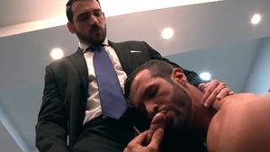 menatplay: Banging Builders: A Glimpse of Glory