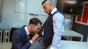 menatplay: Klein Kerr's Amazing Sex Drive