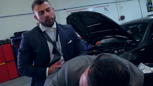menatplay: Hole-ripping on the Highway