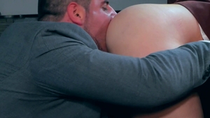 menatplay: Muscular David Cork Teaches Subservience