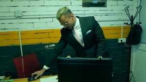 menatplay: Money and Mayhem