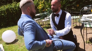 menatplay: Pouring Coffee Over His Shirt for Attention