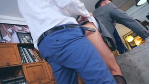 menatplay: Sneaking a Peek at Hunky Kike