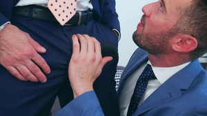 menatplay: Ripped Suits and Steamy Encounters