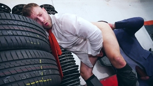 menatplay: Greased Up & Used by Sir Peter