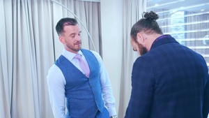 menatplay: Logan Asks: 'How Do I Look?'