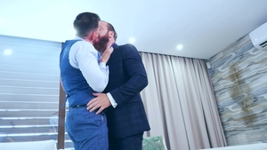 menatplay: Logan Asks: 'How Do I Look?'
