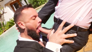 menatplay: Wet and Willing: A Lunchtime Treat