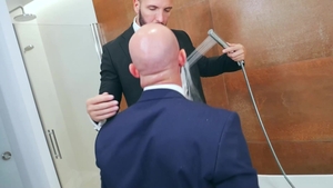 menatplay: Donato's Drenched Delight