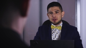 menatplay: Discontent Gay Hunk Relieves his Tension