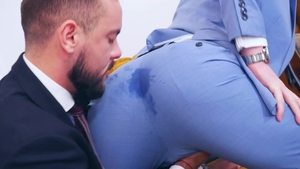 menatplay: A New Suit Fitting with a Twist