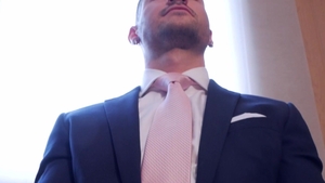 menatplay: Lukas Daken's Trunk Escape