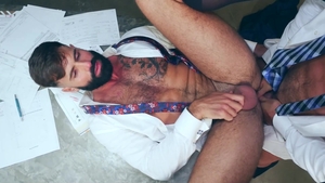 menatplay: Menatplay.com Office Surprise