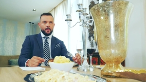 menatplay: Flamboyant Feast: The Ultimate Gastronomic Battle