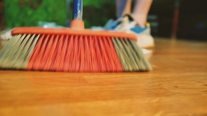 menatplay: Sneaky Suck for Shirtless Javi