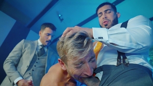 menatplay: High Stakes Twinks Get Fisted