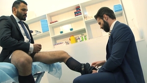 menatplay: Hairy Ass Rimming in Clinic