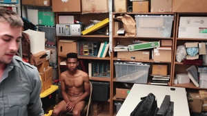 Young Perps: Hemming Hype: Hoop Heist Hidden
