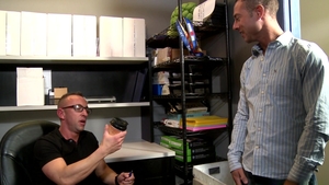 Men Over 30: Empty Office equals Full Attention on Matt