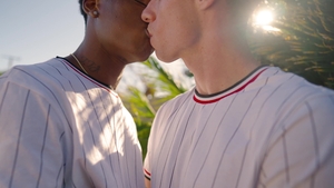 Rod's Room: An Outdoor Affair with Matthews and Santana