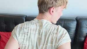 AmateurGayPOV: Ezra's Bubble Butt Excites Me