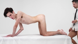 Submissive Missionary Services His Leader