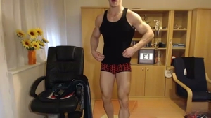 americanmusclehunks: Wolfman Whacking Off