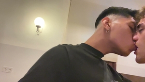 Facial cumshot ruins fresh cooking