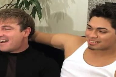 I <3 to push my white meat in his Latin taco