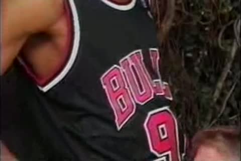 giant cock basketball player has a homosexual fan