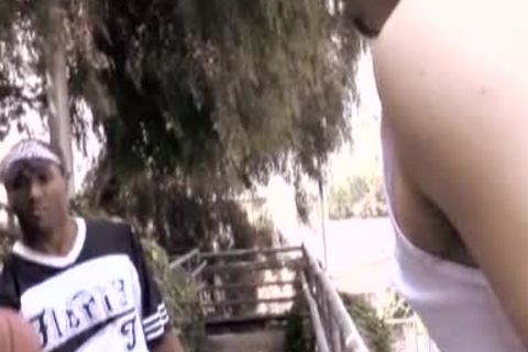 White loves dark ramweenie deep in his ass