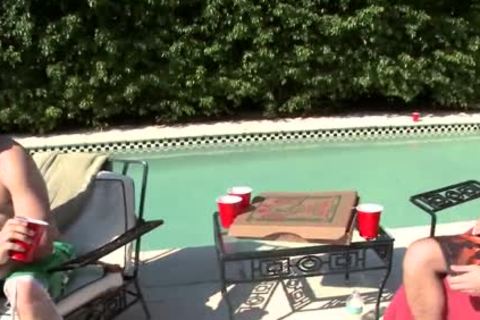 A poolside orgy FTW